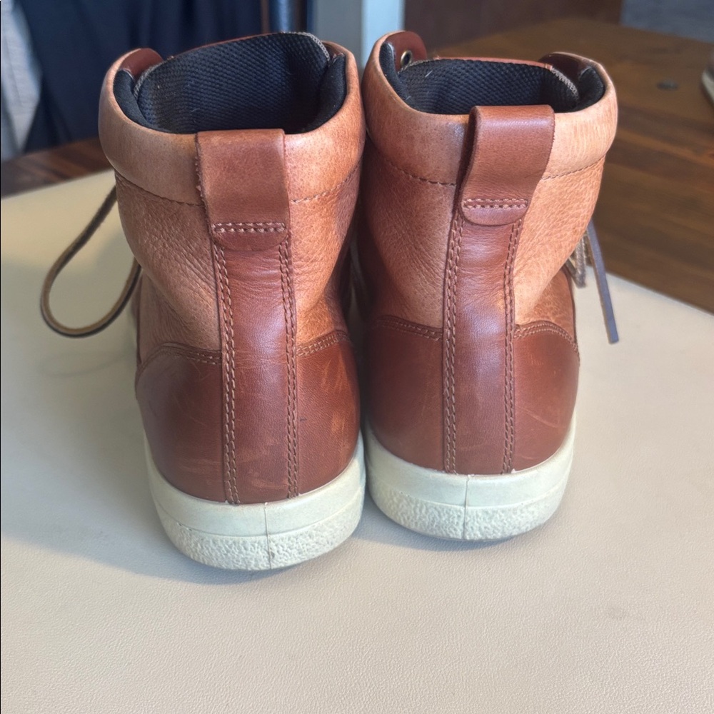ECCO Men's Tan/Brown Leather Chukka Boots - Picture 3 of 14